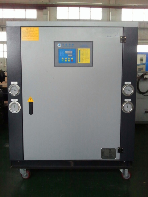 水冷式冷水機，蘇州冷水機，工業(yè)冷水機